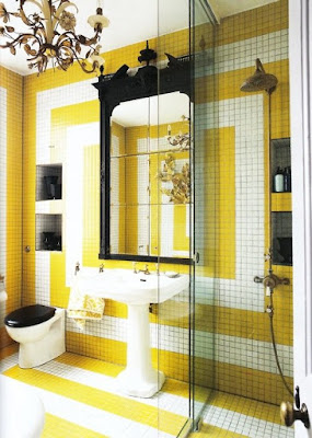 ห้องน้ำสีเหลือง