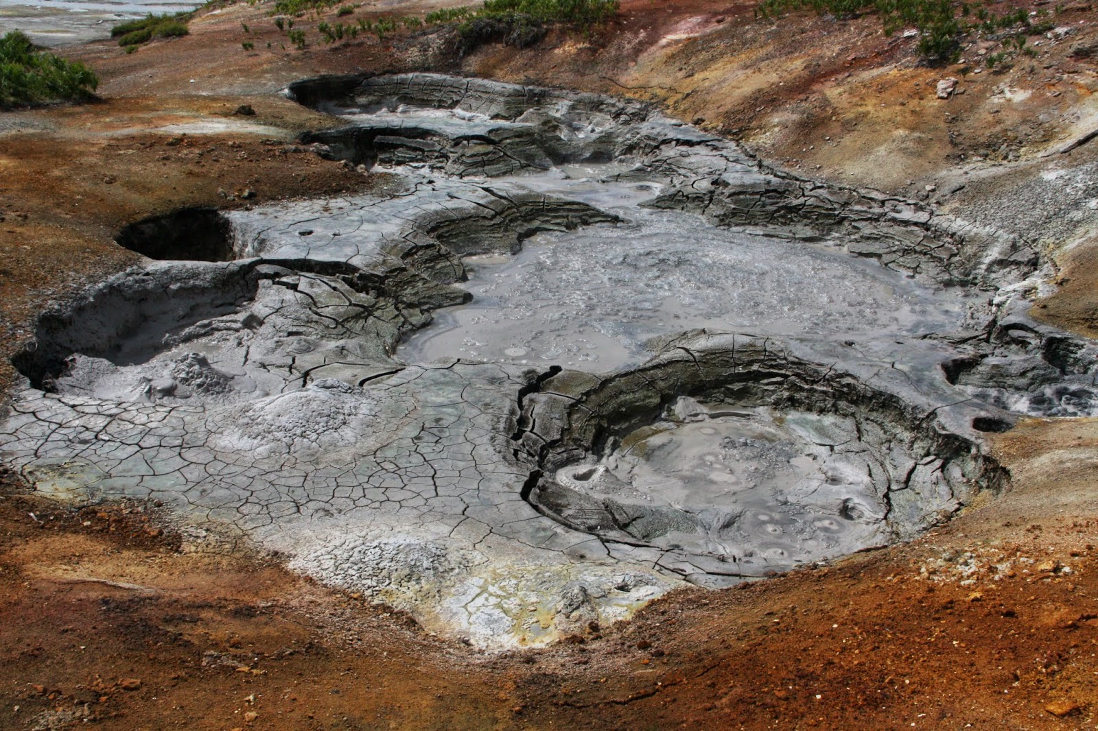 Кальдера вулкана узон. Кроноцкий заповедник вулкан узон. Долина гейзеров и кальдера вулкана узон. Долина гейзеров и кальдера вулкана узон. Кроноцкий заповедник кальдера вулкана узон.