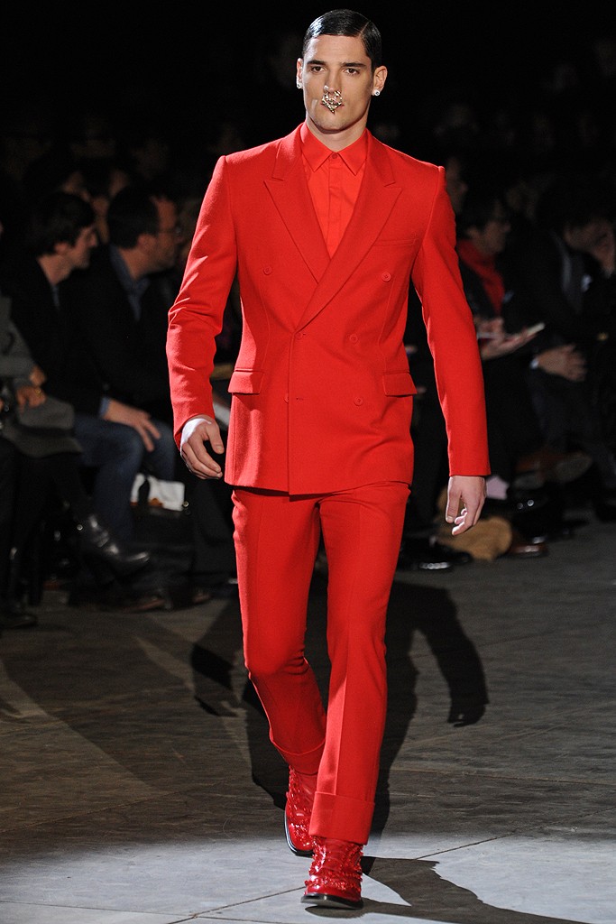 Lacroix the Beauty Blog: Givenchy Men's RTW Fall 2012 Look: Bold and ...