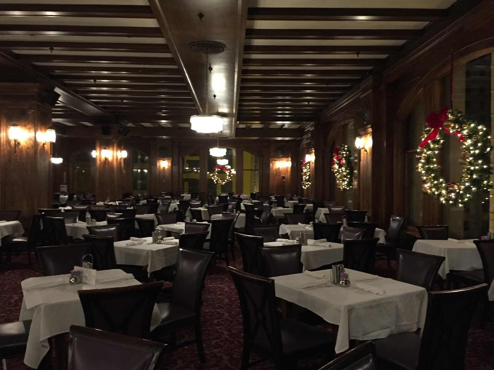 The Wonderful Walnut Room At Macy S On State Stree