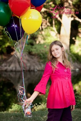 Balloon family portrait photography in New Braunfels, San Antonio and Austin