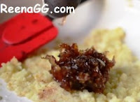 गुलकंद गुजिया बनाने की विधि - Gulkand Gujiya Recipe in Hindi