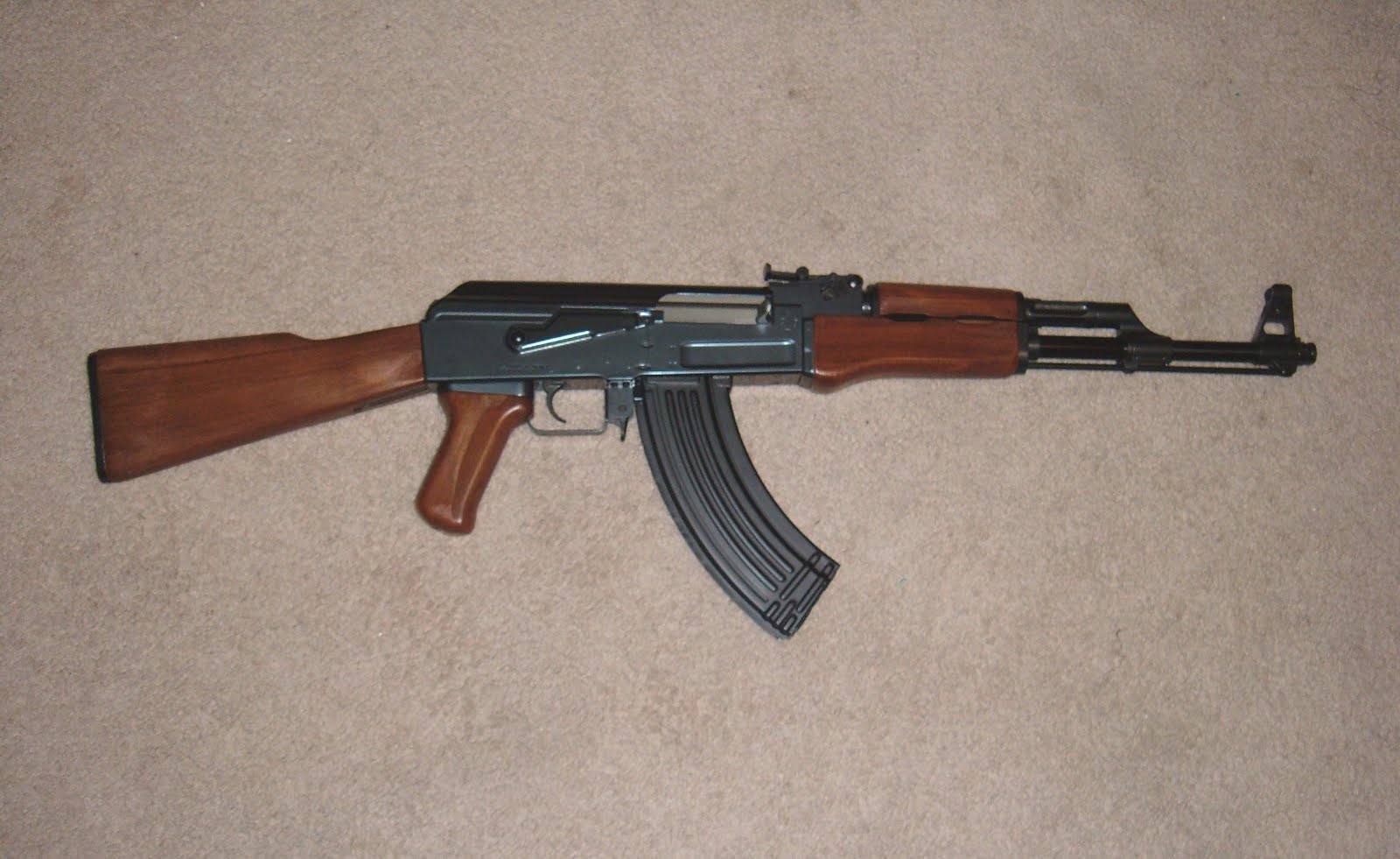 guns-ak-47