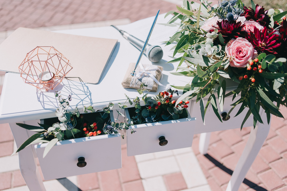 boda alcoholera de adra. decoración floral. mis secretos de boda events