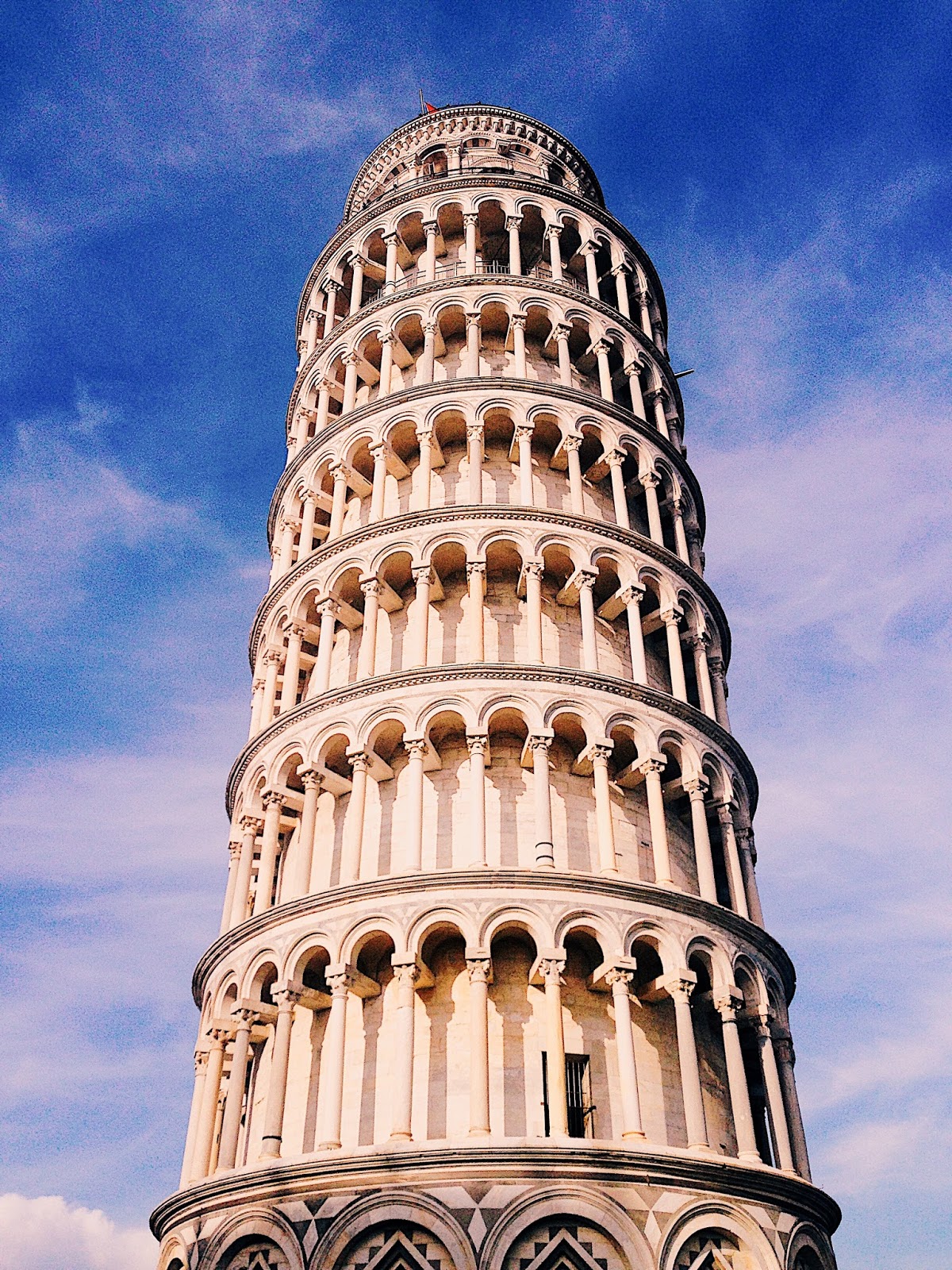 tuscany, pisa, leaning tower of pisa view, indian blog, indian blogger, top indian blog, indian luxury blog, uk blog, british blog, london blog, delhi blogger, delhi travel blogger, indian travel blog, italy, why u must visit italy, places to go in italy, italy food culture, italy travel guide, reasons to go to italy, must visit places on earth, must visit countries, summer trip, where to go in summer, italian people, europe trip, venice, indian and italian, real italy
