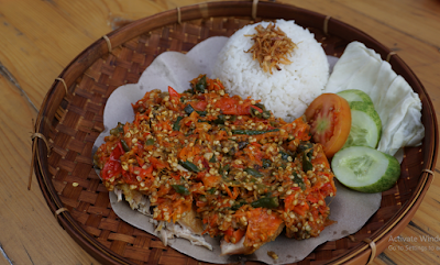 https://www.cecep345.com ayam geprek pedas