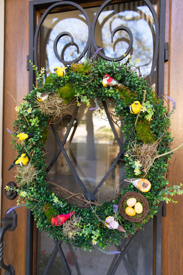 Make a beautiful spring wreath with faux birds, greenery, and nature elements. #birdwreath #springwreath #naturecrafts #birdcrafts Make a beautiful spring wreath with faux birds, greenery, and nature elements. #birdwreath #springwreath #naturecrafts #birdcrafts