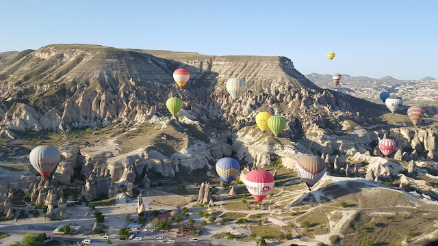 Vuelo en globo aerostático sobre la Capadocia, Turquía Vuelo en globo aerostático sobre la Capadocia, Turquía