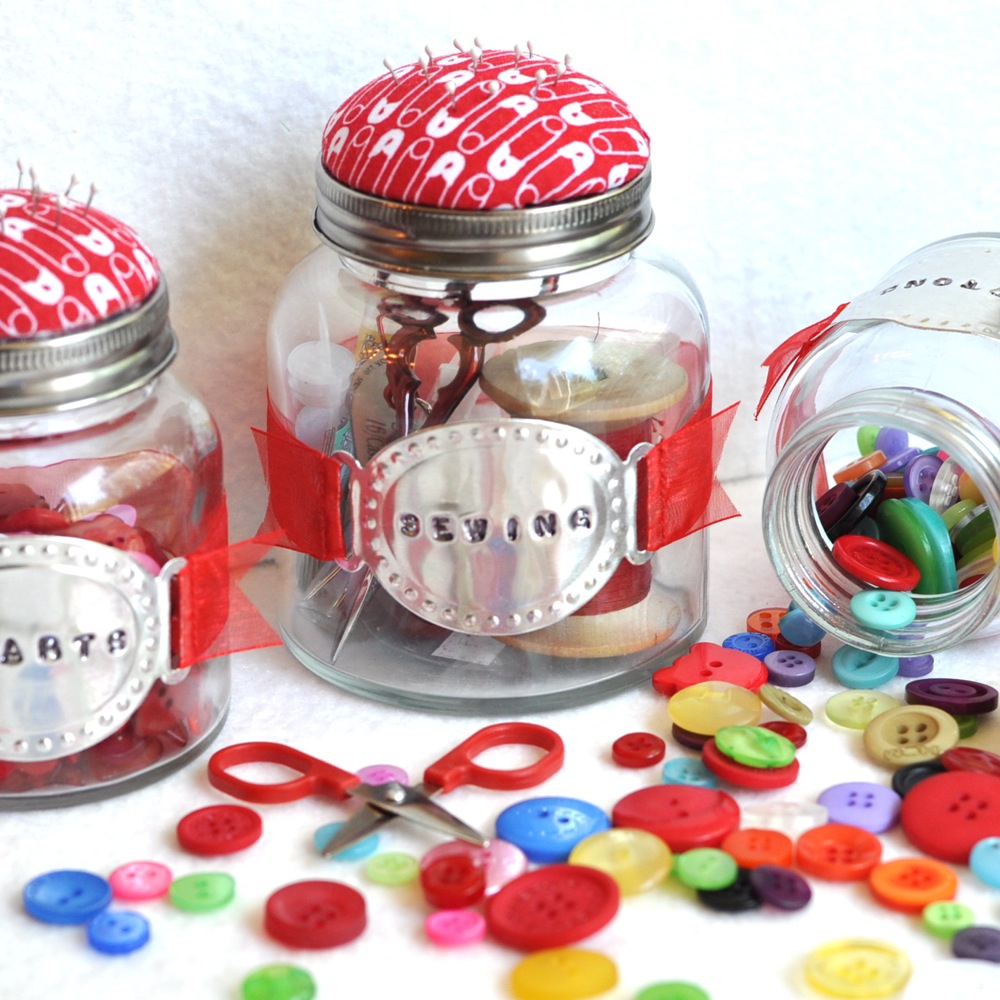 bitty bits & pieces: Saturday Projects-Blog Button