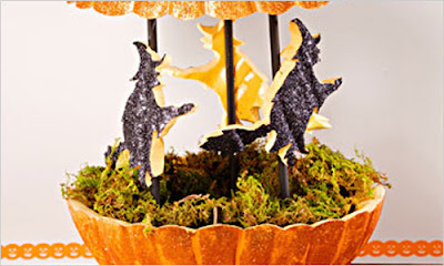 Хэллоуин, 31 октября, Halloween, All Hallows' Eve, All Saints' Eve, тыквы на Хэллоуин, декор для дома на Хэллоуин, украшения на Хэллоуин, декорирование праздничного стола, сервировка на Хэллоуин, как украсить стол на Хэллоуин, варианты декора для праздничного стола, шикарные праздничные украшения на Хэллоуин, монстры на Хэллоуин, привидения для интерьера, декор стола на Хэллоуин, оформление стола монстрами, привидения, тыквы, летучие мыши, зомби, страшилки, своими руками, идеи оформления стола на Хэллоуин, скелеты, Хэллоуин в интерьере, Декор для дома на Хэллоуин своими руками, еда, застолье на Хэллоуин, Кошмарная сервировка для Хэллоуина (вариант оформления праздничного стола) 