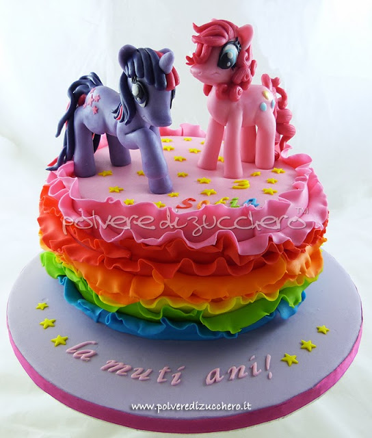 torta my little pony per un compleanno: twilight sparkle e pinkie pie in pasta di zucchero
