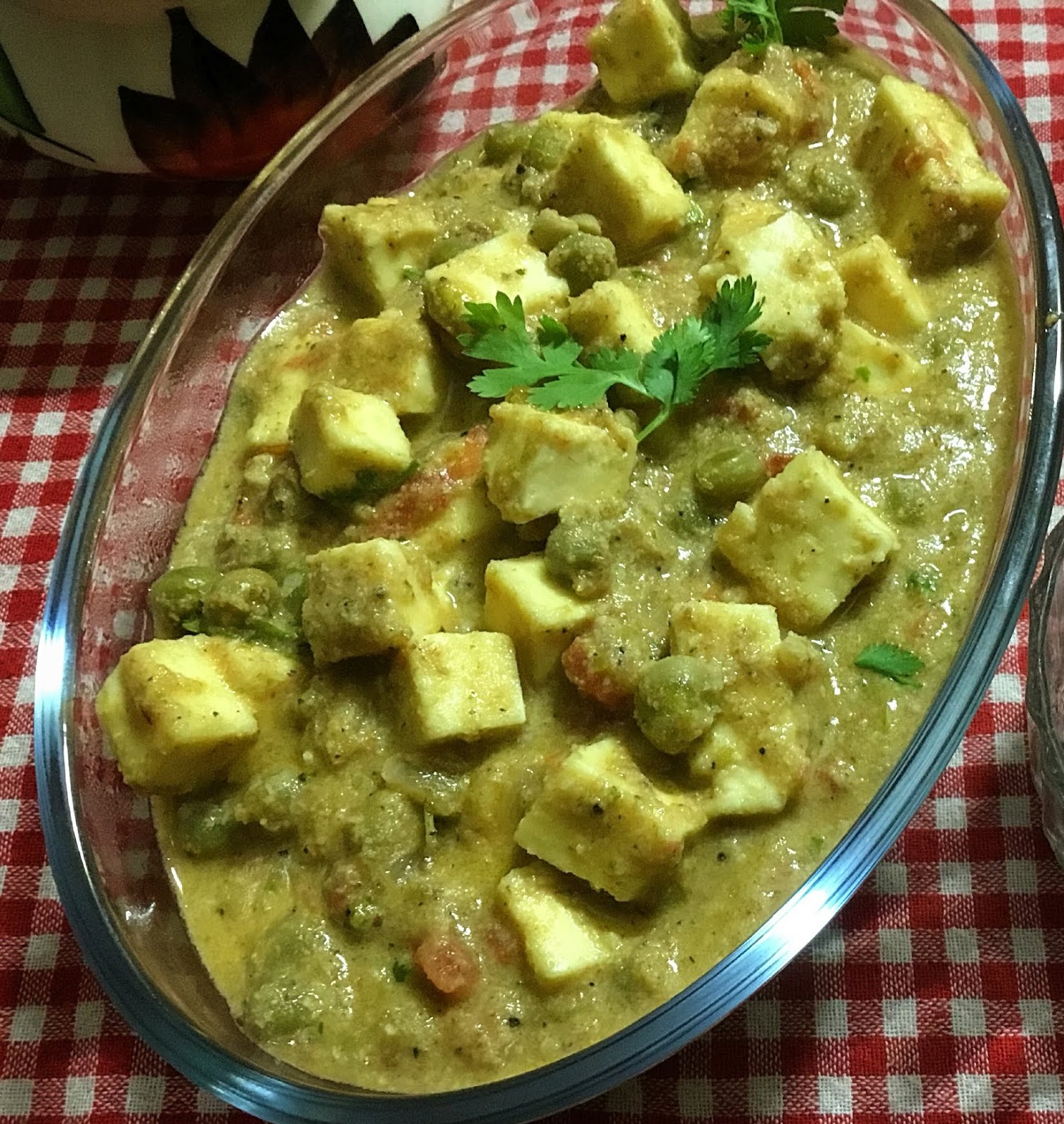 Paneer and Green Peas Gravy