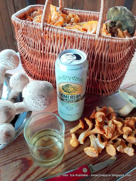 pracowite-popoludnie-na-werandzie grzybobranie, podlasie, relaks, weekend, czyszczenie grzybow, jakie to grzyby