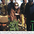 بڑھ چڑھ کر حصہ لینا چاہیے