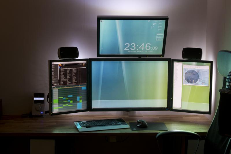 18 Computer stations truly amazing
