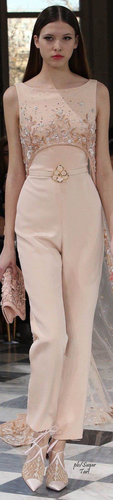 Vestidos de novia con pantalones ¡15 Modelos Grandiosos! Vestidos de novia con pantalones ¡15 Modelos Grandiosos!