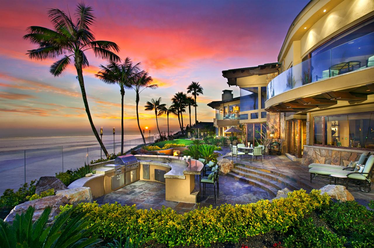 Mansions  More 29 Million Oceanfront Estate in California