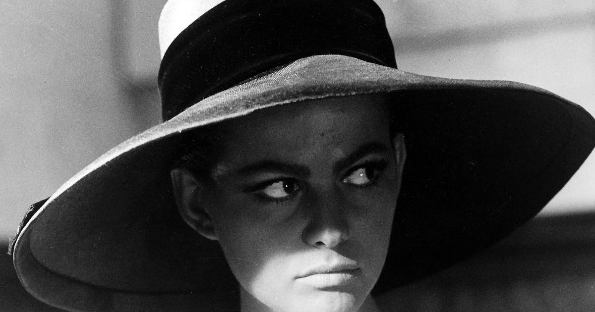 Sandra Crime au cimetière étrusque