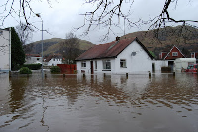 Flooded house House hunting tips