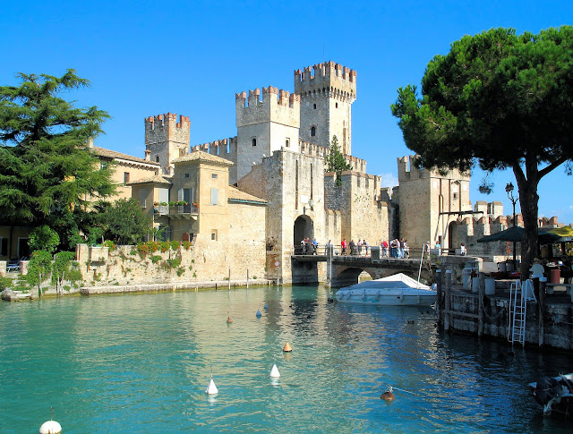 The Castello Scaligera or Scaligera Castle was originally built for the della Scala family (Scaligeri) of Verona. It was later remodeled by the Venetians in the 15th century.