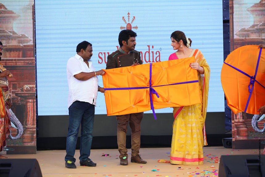 Zarine Khan at Suchirindia's Aryavartha Nagari Project Launch