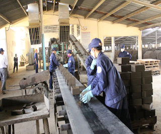 Phong cách kinh doanh: Công ty luôn đặt uy tín lên hàng đầu, chân thành, tôn trọng và sẵn sàng hợp tác để đôi bên cùng phát triển. Là một tập thể trẻ nên phong cách kinh doanh của VLXD Phúc Nhơn dựa trên các yếu tố: - Trung thực với khách hàng về chất lượng, trọng lượng và nguồn gốc sản phẩm. - Giá cả hợp lí, giao nhận nhanh chóng, đúng hẹn và phục vụ tận tâm cho khách hàng mọi lúc, mọi nơi. - Xây dựng và duy trì lòng tin, uy tín đối với khách hàng thông qua chất lượng sản phẩm, dịch vụ cung cấp. Gmai vlxdphucnhon@gmail.com (01632645632 Mr Hưng ) Phong cách kinh doanh: Công ty luôn đặt uy tín lên hàng đầu, chân thành, tôn trọng và sẵn sàng hợp tác để đôi bên cùng phát triển. Là một tập thể trẻ nên phong cách kinh doanh của VLXD Phúc Nhơn dựa trên các yếu tố: - Trung thực với khách hàng về chất lượng, trọng lượng và nguồn gốc sản phẩm. - Giá cả hợp lí, giao nhận nhanh chóng, đúng hẹn và phục vụ tận tâm cho khách hàng mọi lúc, mọi nơi. - Xây dựng và duy trì lòng tin, uy tín đối với khách hàng thông qua chất lượng sản phẩm, dịch vụ cung cấp. Gmai vlxdphucnhon@gmail.com (01632645632 Mr Hưng )