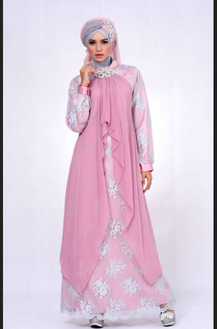 Gamis dengan aksen brokat untuk busana pesta Gamis dengan aksen brokat untuk busana pesta