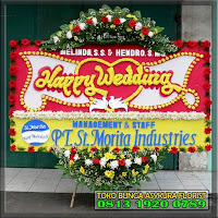 bunga papan happy wedding bekasi bunga papan happy wedding bekasi
