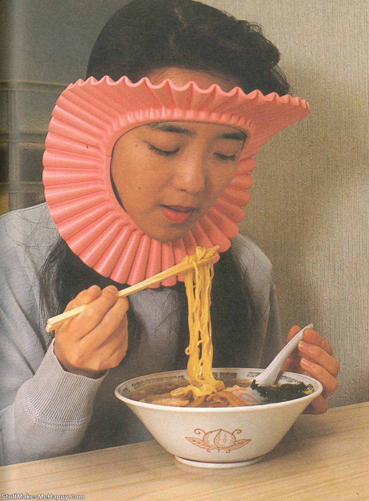 14. Mask, protecting hair from getting into the plate