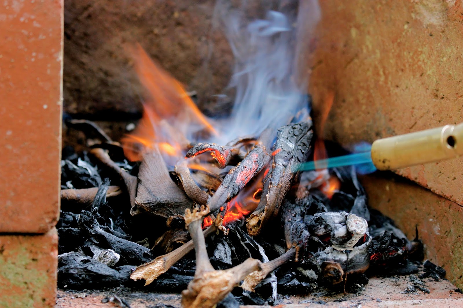 PeriodicExperiments 27 Banana Peels to Potassium Metal (Part 1)