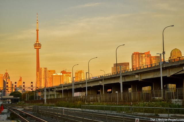 cn-tower-sunset