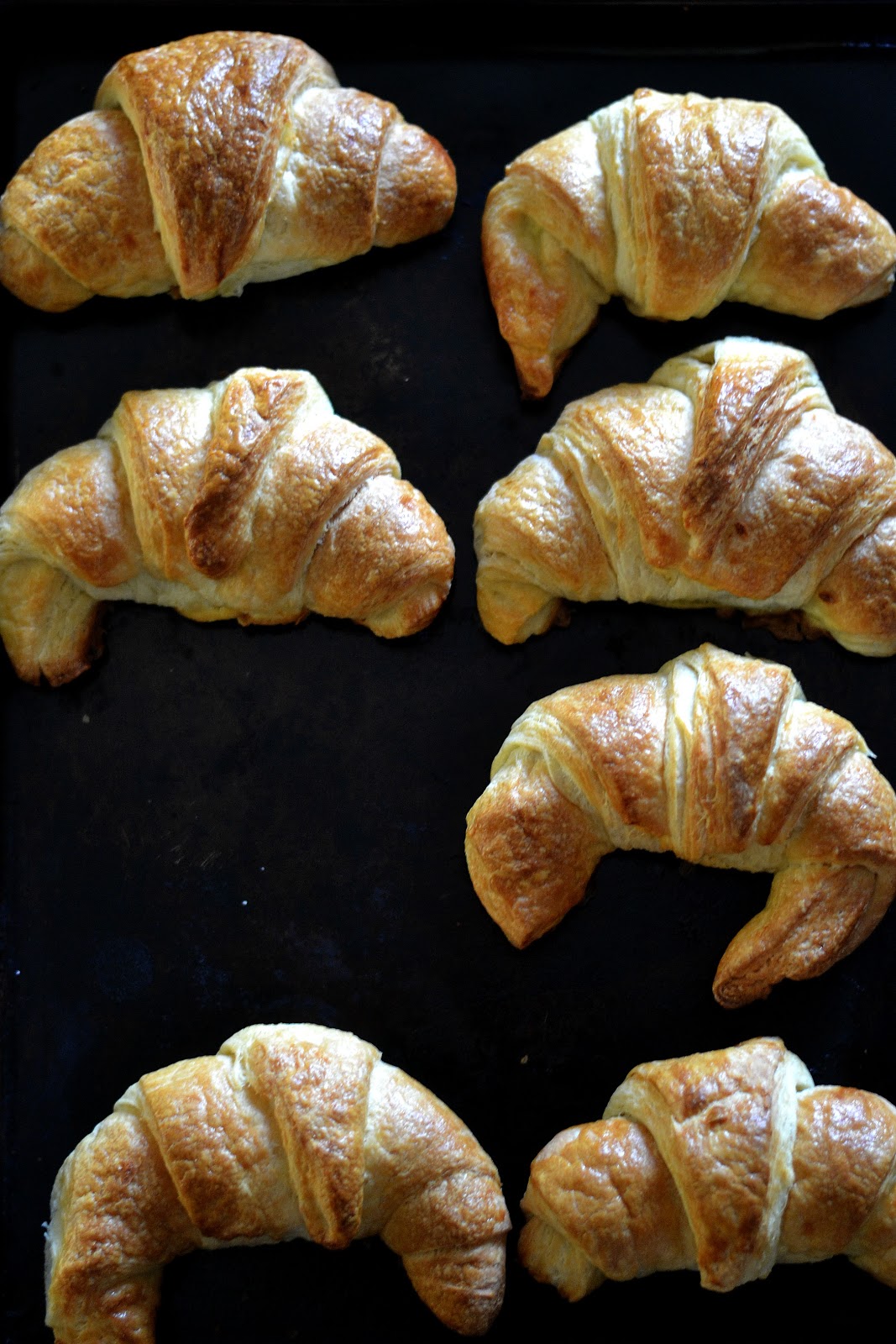 Bakeaholic Mama: Buttery Croissants Made Easy