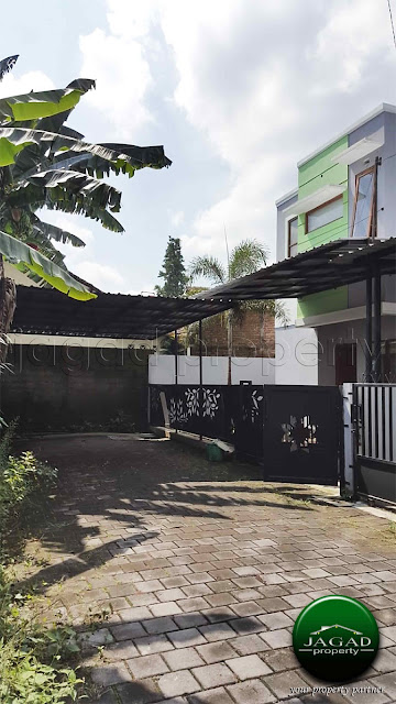 Rumah dalam Perum di jalan Damai Rumah dalam Perum di jalan Damai