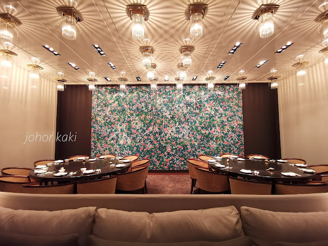 Mandarin Oriental Ya Ge. Michelin Star Fine Chinese Restaurant in Taipei 雅閣 Mandarin Oriental Ya Ge. Michelin Star Fine Chinese Restaurant in Taipei 雅閣