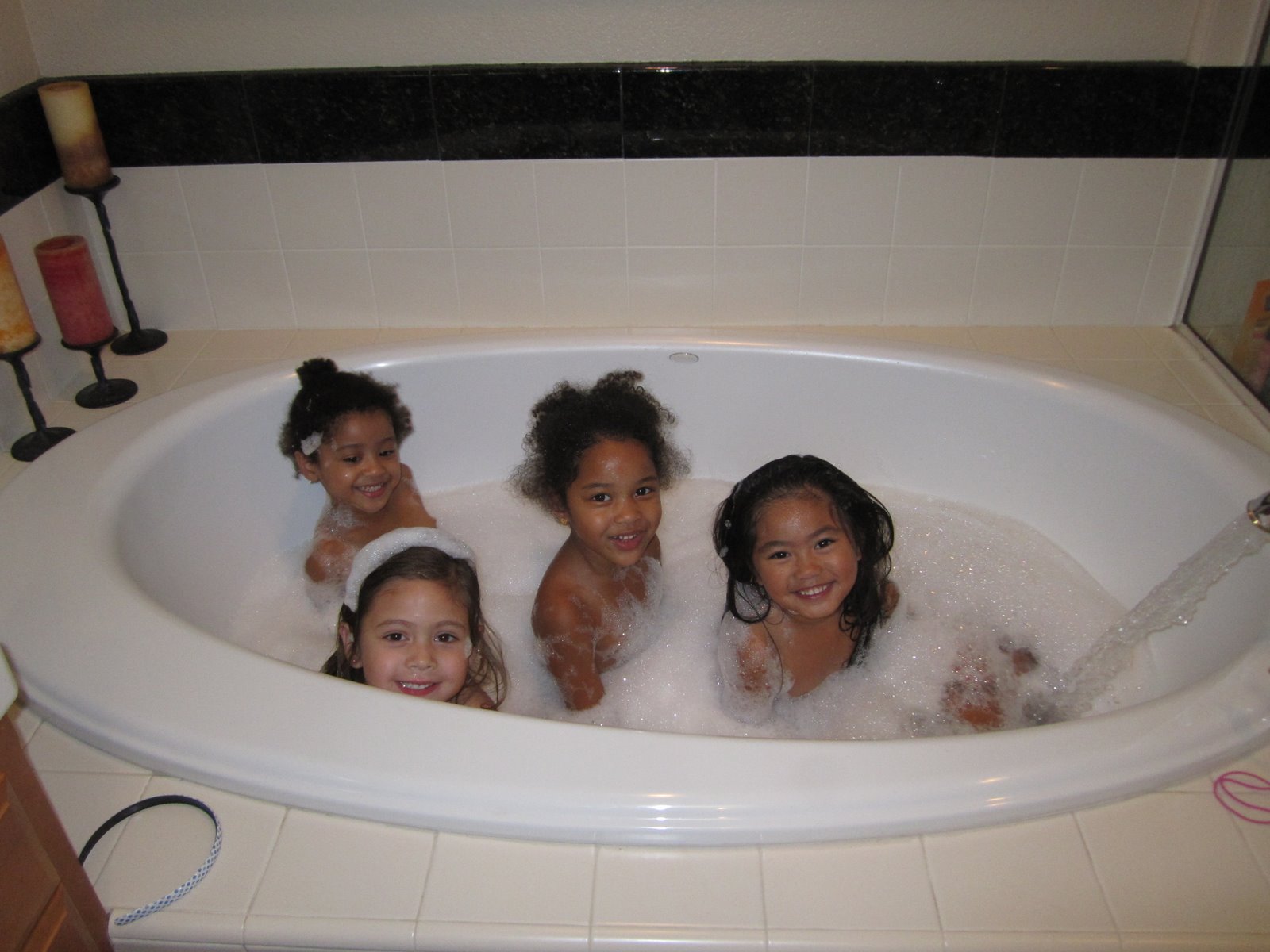 Bath time with Evvia and Hannah! 