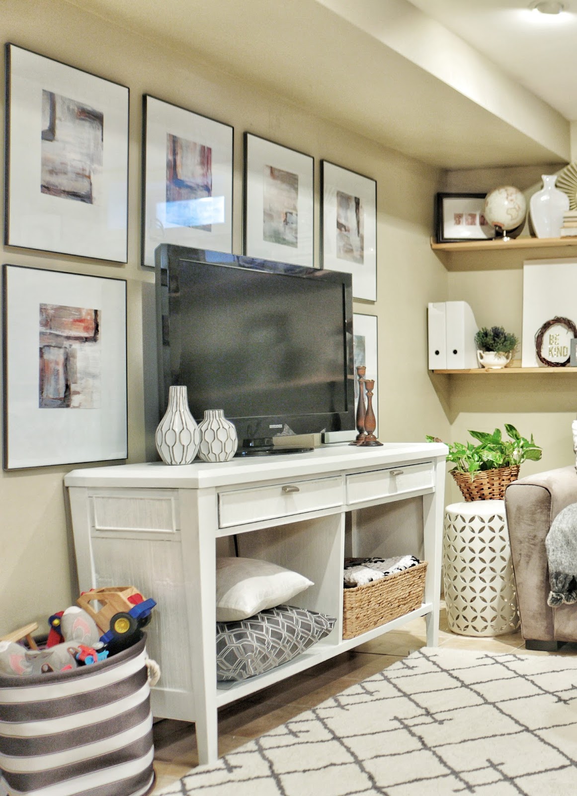 How to Make a 6Frame Gallery Wall Out of Single Poster Made by Carli