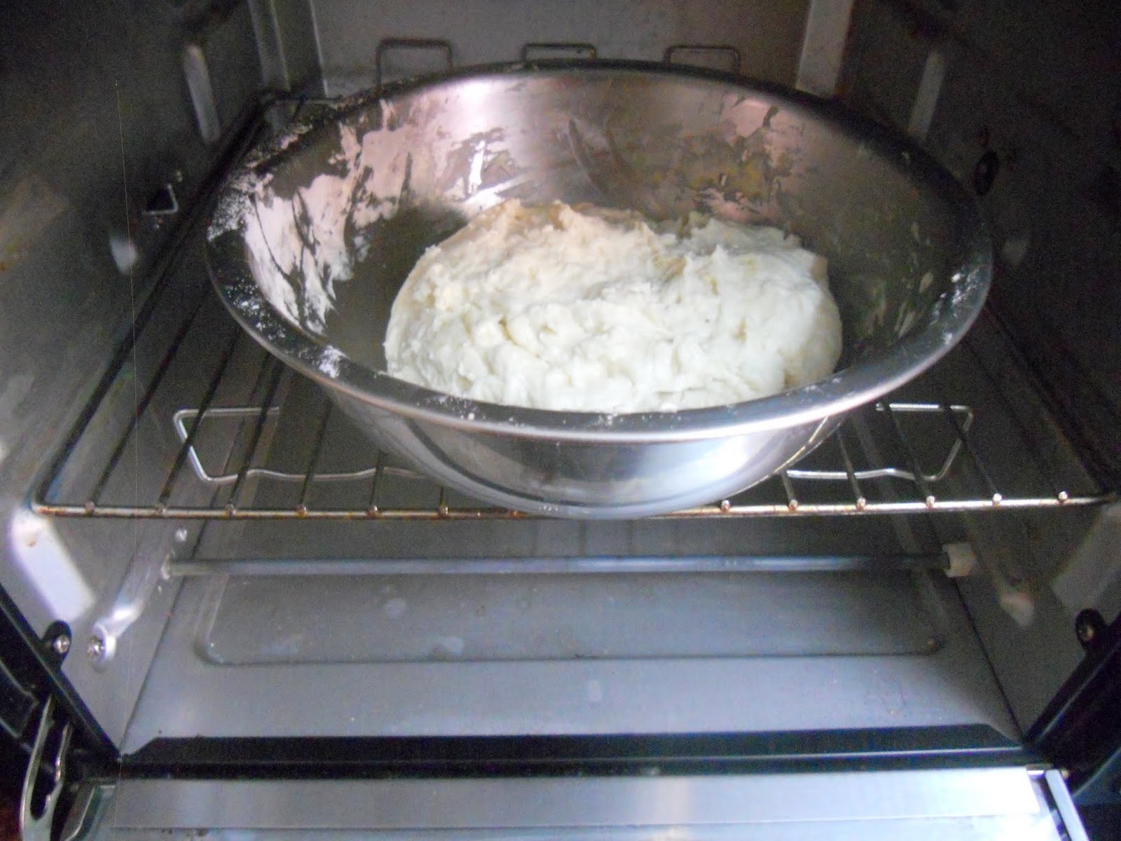 На сколько ставить тесто в духовке