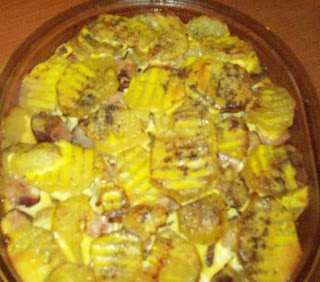 CARTOFI CU CARNATI SI KAISER LA CUPTOR