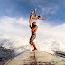 Το Tandem Surfing φαίνεται εξαιρετικά δύσκολο αλλά και απίστευτα εντυπωσιακό (Βίντεο)