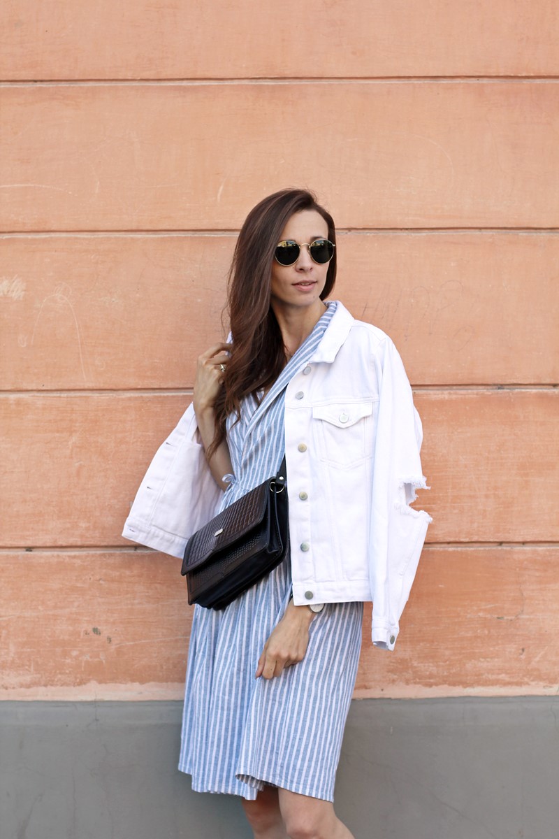 Biała jeansowa kurtka NA-KD