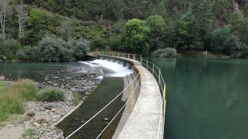 Passadiço sobre o Rio Zêzere