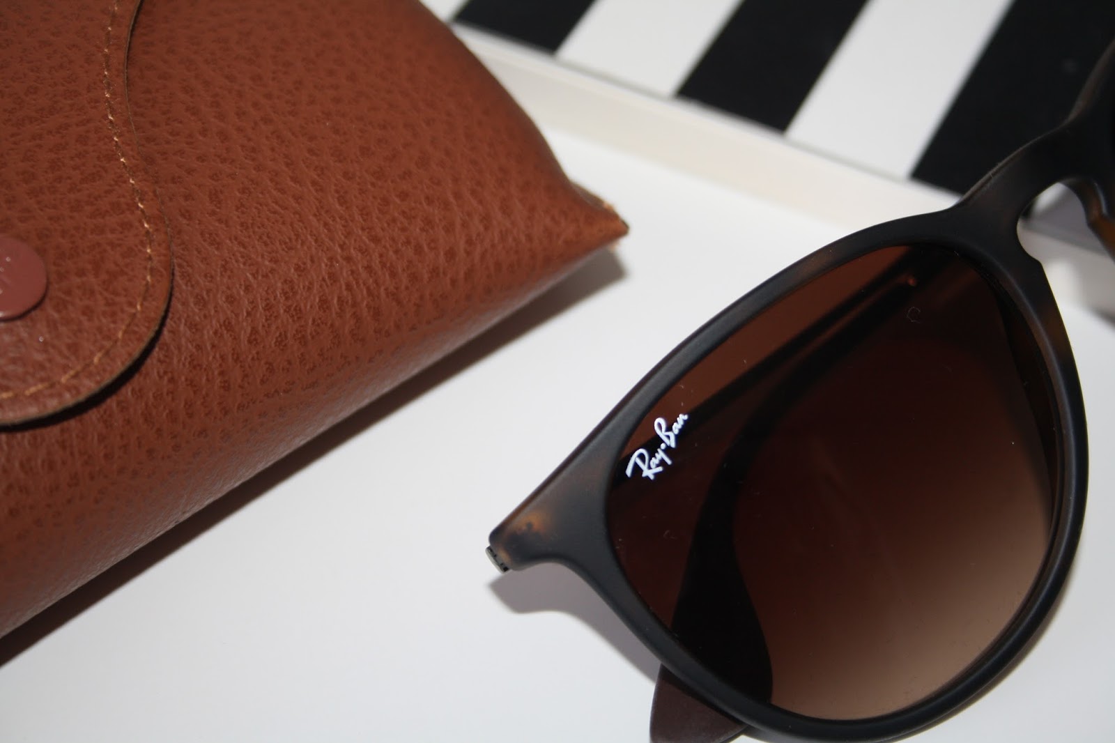ray ban erika classic sunglasses
