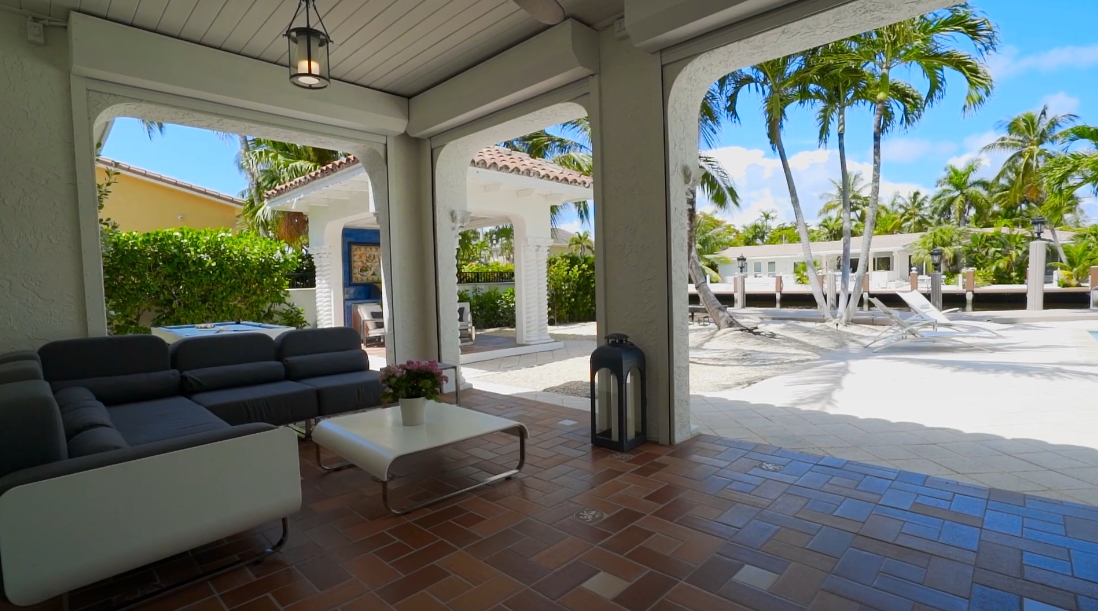 42 Interior Design Photos vs. 501 Riviera Isle Dr, Fort Lauderdale, FL