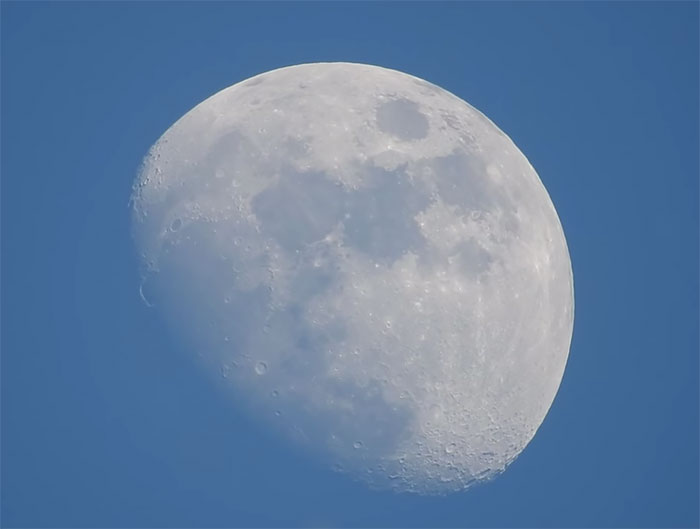 Nikon’s New 596 Point & Shoot Camera’s Insane Zoom Can Show The Moon