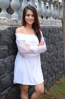 Aksha Pardasany in Glamarous Short White Dress off shoulder transparent mini dress spicy Pics (10)