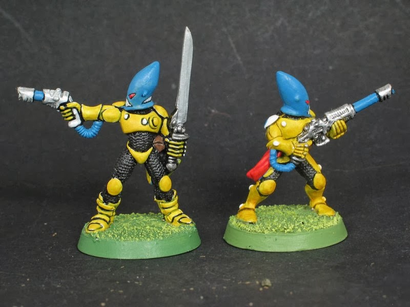 Fire dragon warhammer 40000. Вархаммер роуг трейдер купить. Rogue trader eldar art. Warhammer eldar old miniatures rogue trader. Экзарх вархаммер.