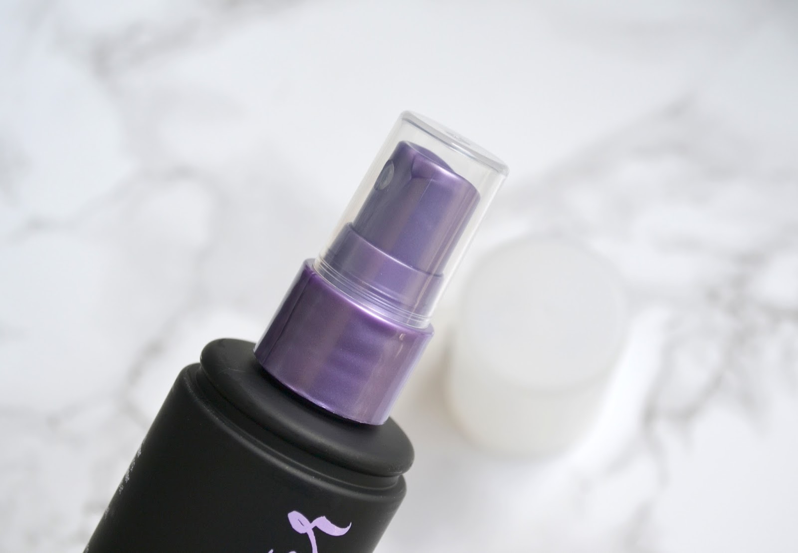 MAKEUP Urban Decay Makeup Primer and Setting Sprays Cosmetic Proof