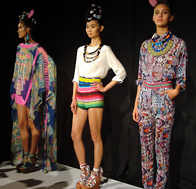 Colgando en mi Closet: Aztec print!!