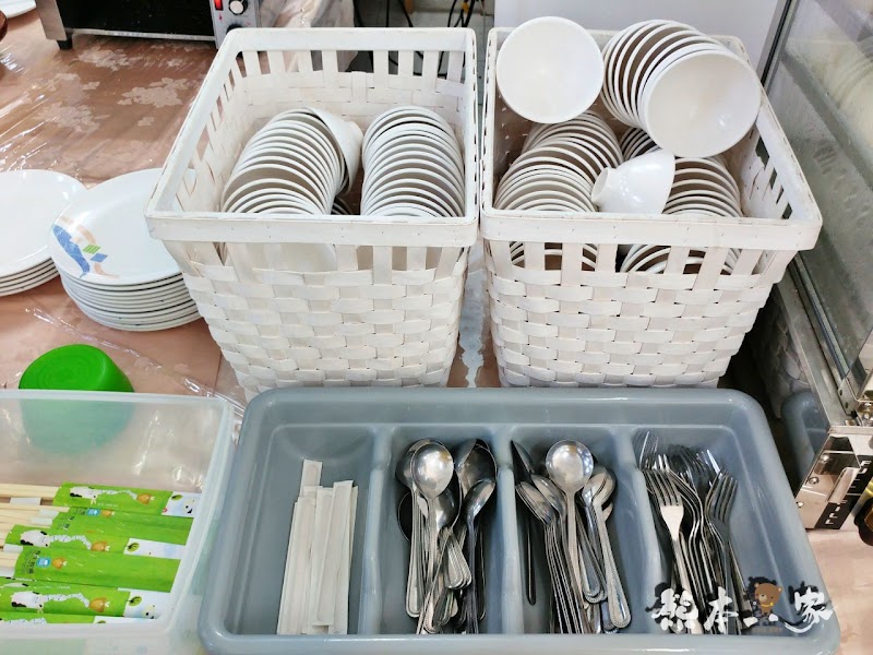 苗栗特色料理|飛牛餐廳|牧場起司酥、鮮奶饅頭酥好吃-還有素食、單點、團體合菜選擇
