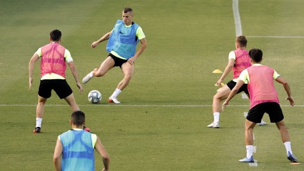 Sergio Buenacasa - Málaga -: “Espero que pronto llegue el gol y la victoria”